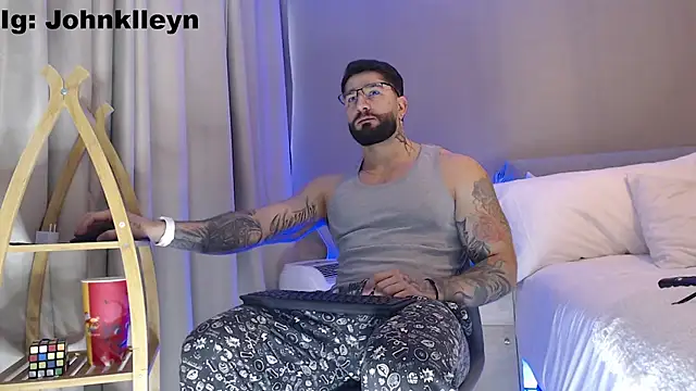 Snapshot of jonhklleyn chatting on 19, 6, 2026 jonhklleyn online show from 19, 6, 2026