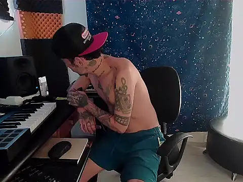 Snapshot of patrik_tattoo_ chatting on 16, 2, 2025 patrik tattoo online show from 16, 2, 2025