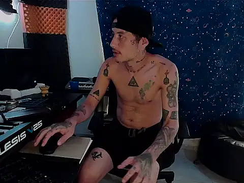 Snapshot of patrik_tattoo_ chatting on 13, 3, 2025 patrik tattoo online show from 13, 3, 2025