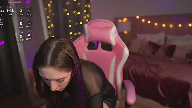 SelestaRobertson online show from 13, 12, 2024