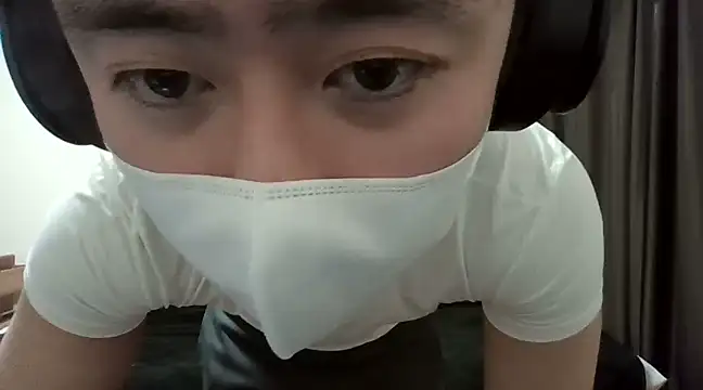 YU-KI00 online show from 18, 3, 2025