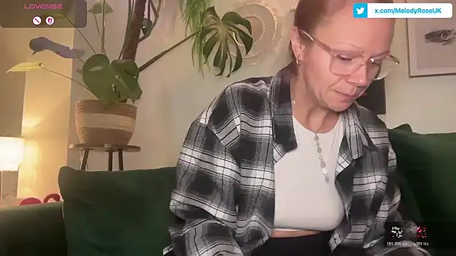 MelodyRoseUk online show from 21, 12, 2025