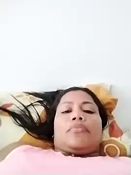 Snapshot of KarenGuzman_ chatting on 4, 12, 2024 KarenGuzman online show from 4, 12, 2024