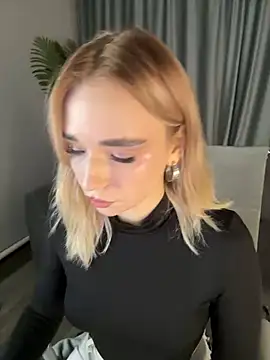 Eva Millss online show from 14, 12, 2024