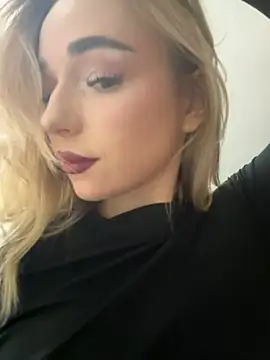 Eva Millss online show from 22, 12, 2024