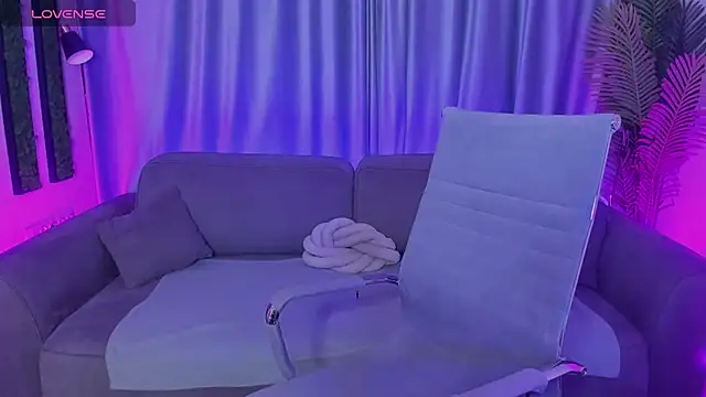 Eva Millss online show from 23, 1, 2025