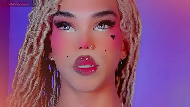 DanniLee  online show from 12, 4, 2026