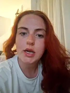 Snapshot of ENGLISHEMILY_69 chatting on 9, 5, 2026 ENGLISHEMILY 69 online show from 9, 5, 2026