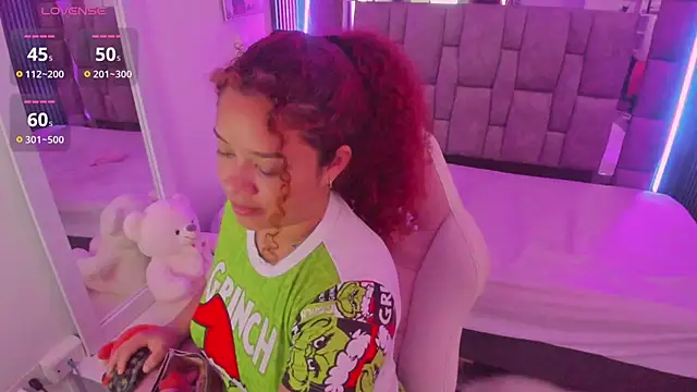 zulyjones online show from 11, 4, 2026