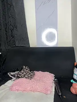 chiquimaturesexy online show from 20, 3, 2026