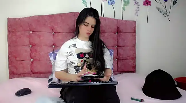 Madisson Ivanova online show from 14, 12, 2024