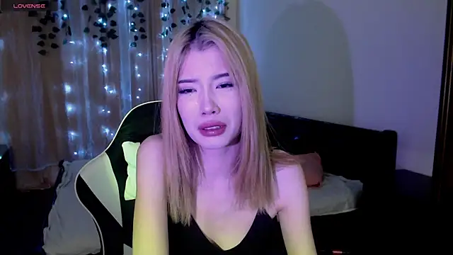 Velvetsky 1 online show from 5, 2, 2025