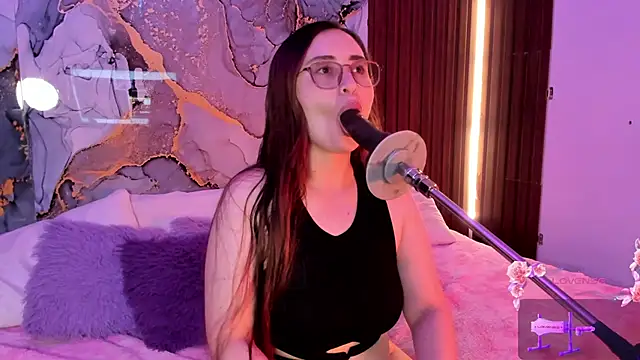 centaurigirl online show from 24, 11, 2025