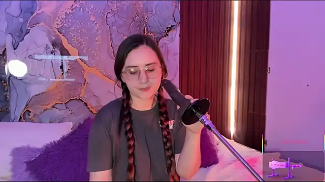 centaurigirl online show from 14, 12, 2025