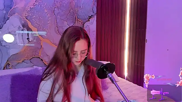 centaurigirl online show from 15, 1, 2026