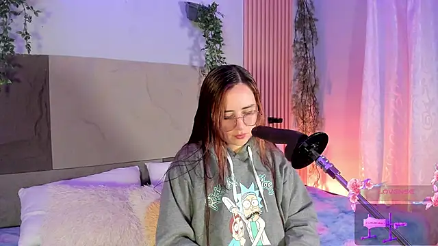 centaurigirl online show from 20, 3, 2026