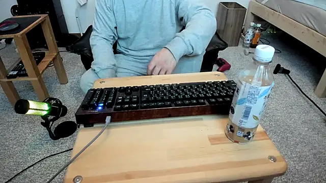 Snapshot of hachunemiku chatting on 17, 1, 2025 hachunemiku online show from 17, 1, 2025