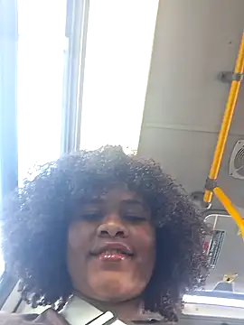 DANIELA MICHEL online show from 1, 2, 2025