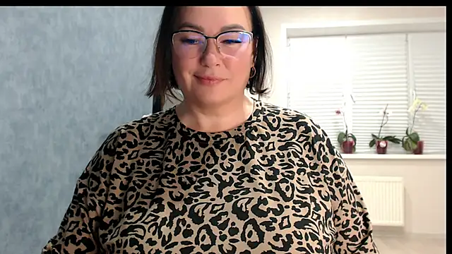 Nora Star online show from 12, 3, 2026