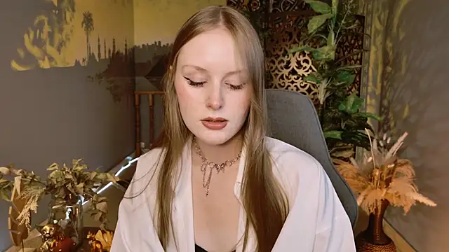 VivienLeeigh online show from 22, 12, 2025