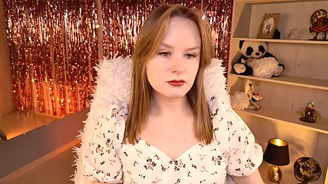 Snapshot of VivienLeeigh chatting on 22, 5, 2026 VivienLeeigh online show from 22, 5, 2026