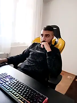 SertSikici022 online show from 5, 12, 2024