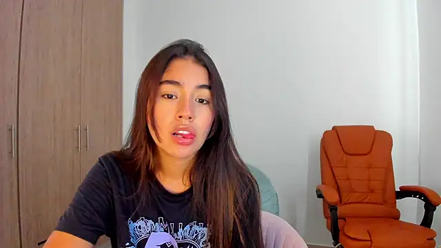 AriaMontgomery online show from 24, 2, 2025