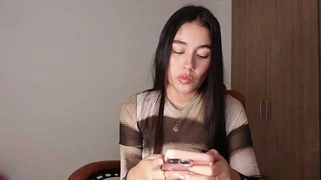 AriaMontgomery online show from 17, 11, 2025