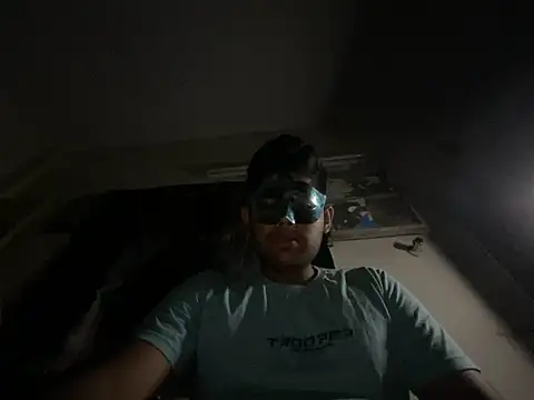 Snapshot of Freebird783 chatting on 25, 9, 2025 Freebird783 online show from 25, 9, 2025