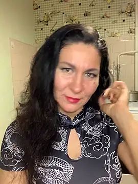 Snapshot of Tina_Moretti chatting on 4, 3, 2025 Tina Moretti online show from 4, 3, 2025