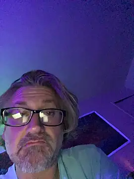 Snapshot of onlym4m chatting on 25, 10, 2025 onlym4m online show from 25, 10, 2025