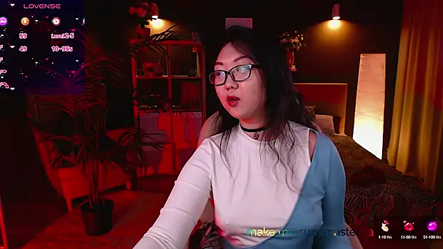 Snapshot of Marine_Vact chatting on 12, 3, 2025 Marine Vact online show from 12, 3, 2025