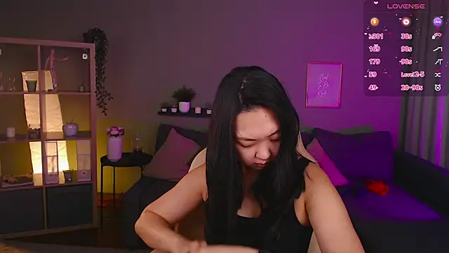 Snapshot of Marine_Vact chatting on 7, 10, 2025 Marine Vact online show from 7, 10, 2025