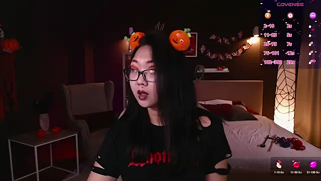 Snapshot of Marine_Vact chatting on 26, 10, 2025 Marine Vact online show from 26, 10, 2025