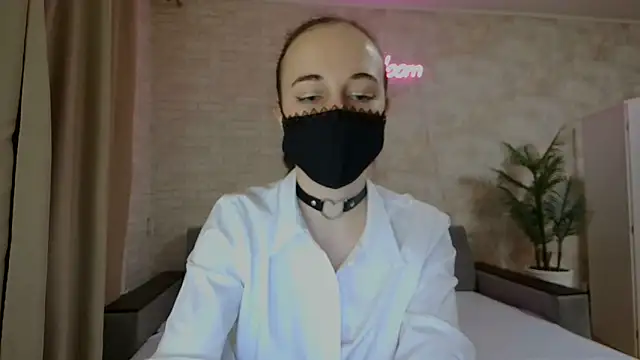 Snapshot of Anika_bloom chatting on 5, 2, 2025 Anika bloom online show from 5, 2, 2025
