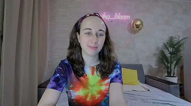 Snapshot of Anika_bloom chatting on 17, 2, 2025 Anika bloom online show from 17, 2, 2025