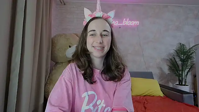 Snapshot of Anika_bloom chatting on 16, 3, 2025 Anika bloom online show from 16, 3, 2025
