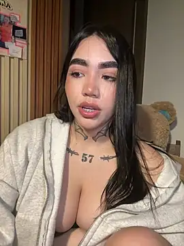 Nickiiiii online show from 22, 3, 2026