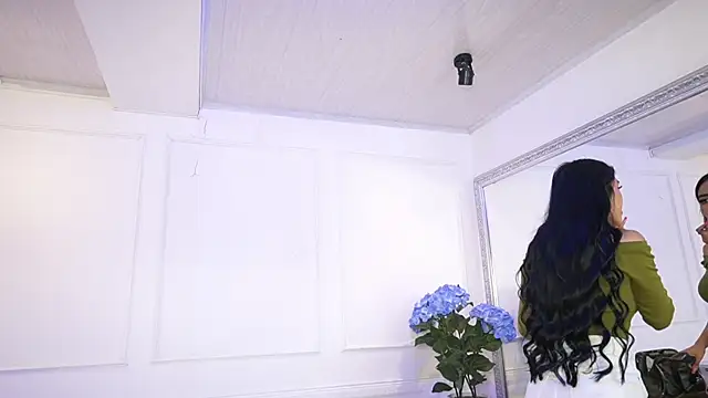 elasummer online show from 11, 3, 2025