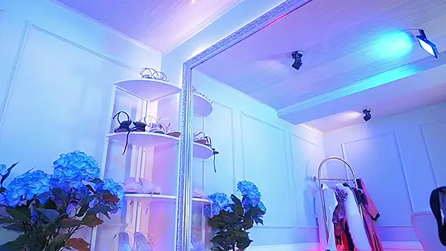 elasummer online show from 18, 3, 2026