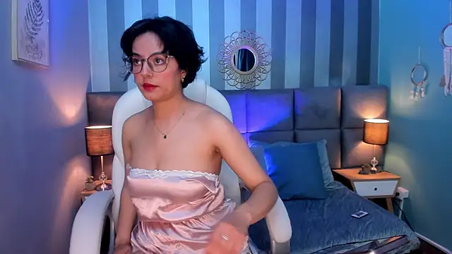 Snapshot of victoria_byte chatting on 30, 12, 2024 victoria byte online show from 30, 12, 2024