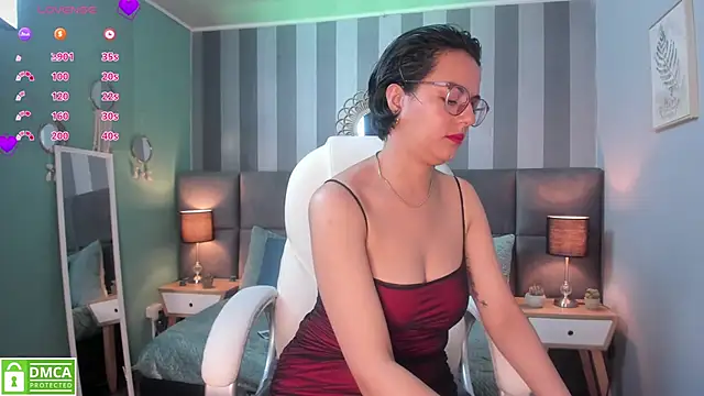 Snapshot of victoria_byte chatting on 8, 1, 2025 victoria byte online show from 8, 1, 2025