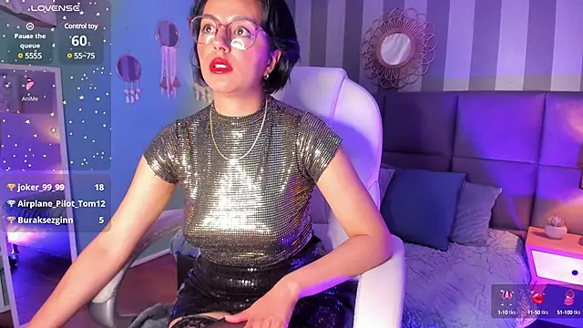 Snapshot of victoria_byte chatting on 6, 2, 2025 victoria byte online show from 6, 2, 2025