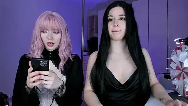 mollyposhh online show from 20, 7, 2026