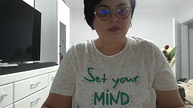 Snapshot of Amandamuller1982 chatting on 6, 3, 2026 Amandamuller1982 online show from 6, 3, 2026