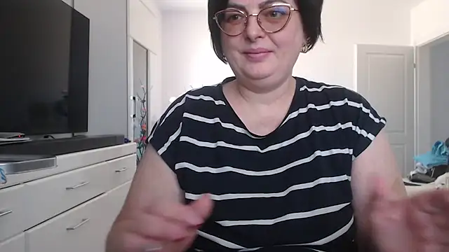 Snapshot of Amandamuller1982 chatting on 11, 3, 2026 Amandamuller1982 online show from 11, 3, 2026