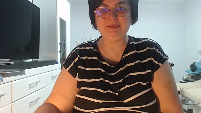 Snapshot of Amandamuller1982 chatting on 11, 3, 2026 Amandamuller1982 online show from 11, 3, 2026