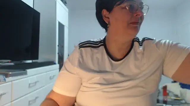 Snapshot of Amandamuller1982 chatting on 15, 3, 2026 Amandamuller1982 online show from 15, 3, 2026