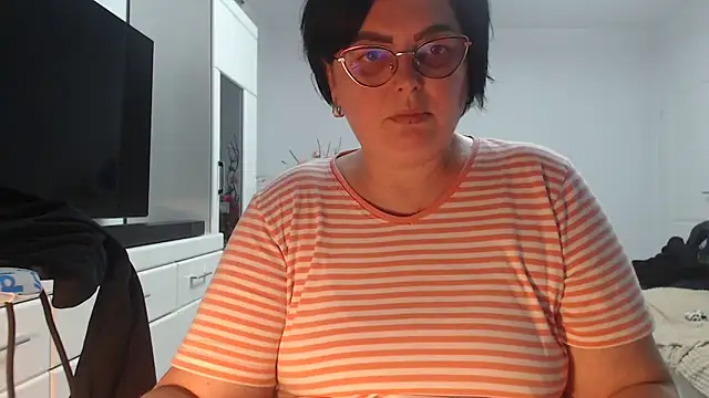 Snapshot of Amandamuller1982 chatting on 1, 4, 2026 Amandamuller1982 online show from 1, 4, 2026