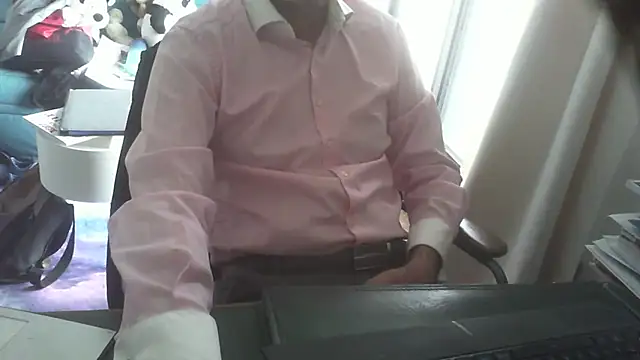 shyfrenchcock1 online show from 6, 11, 2025